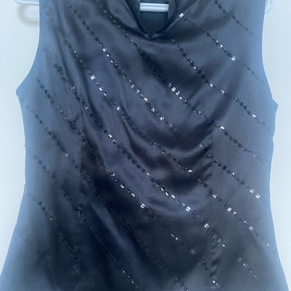 Sleeveless silk top - Picture 5 of 6